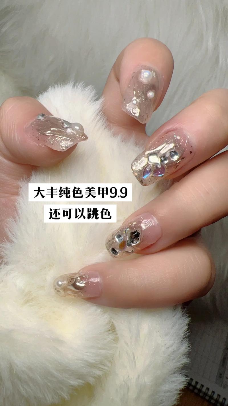 日式美甲：清新自然的时尚选择